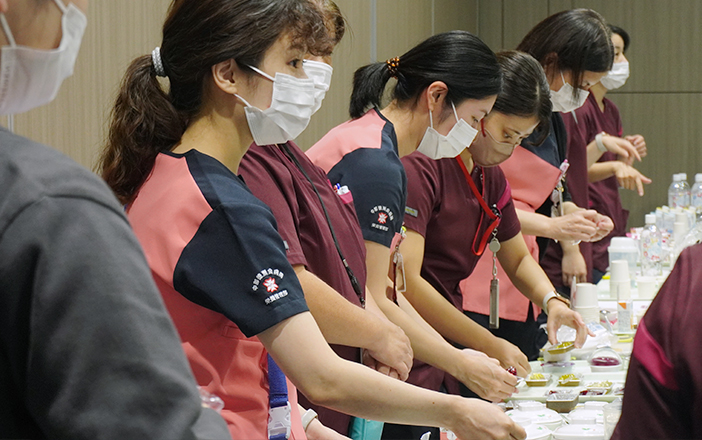 NST委員会主催の職員対象試食会